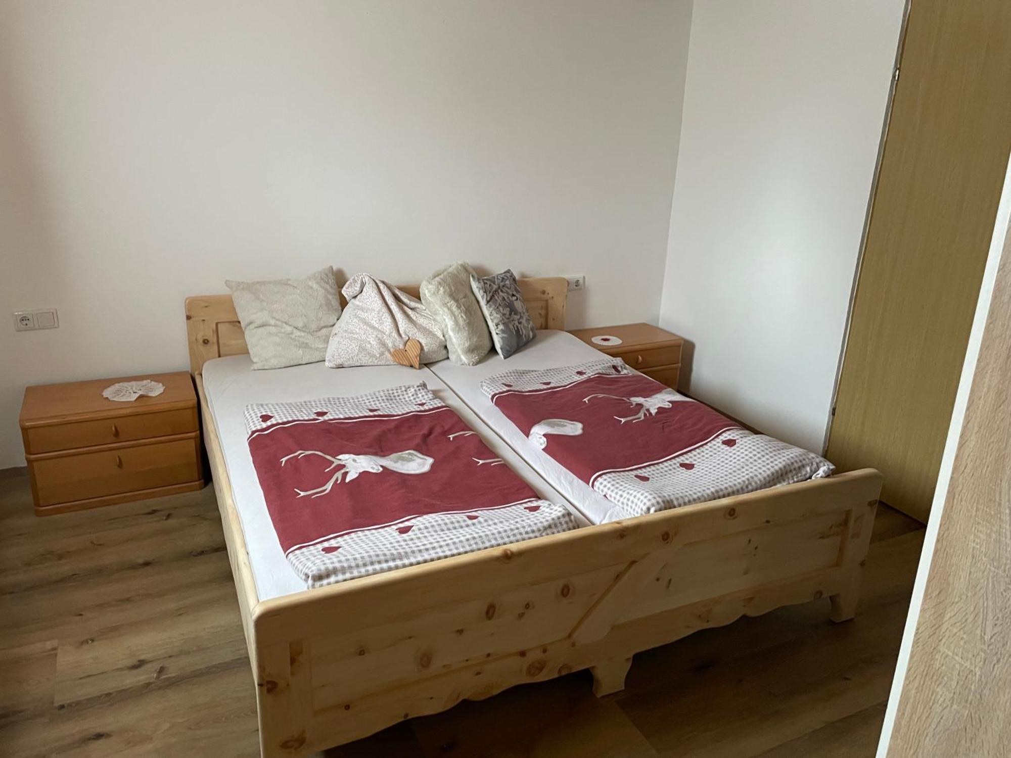 Ferienwohnung In Ruhiger Lage In Bischofshofen Exterior foto